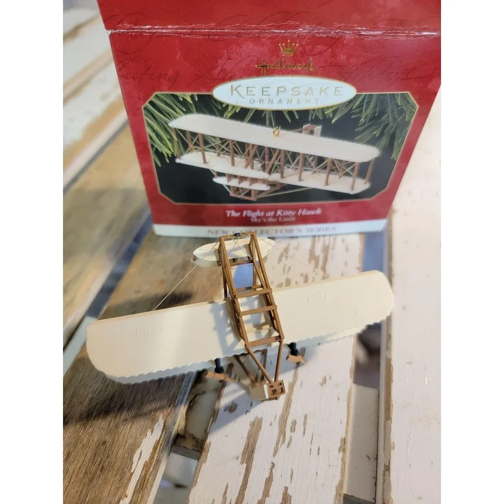 Hallmark The flight at Kitty‎ Hawk 1997 ornament xm